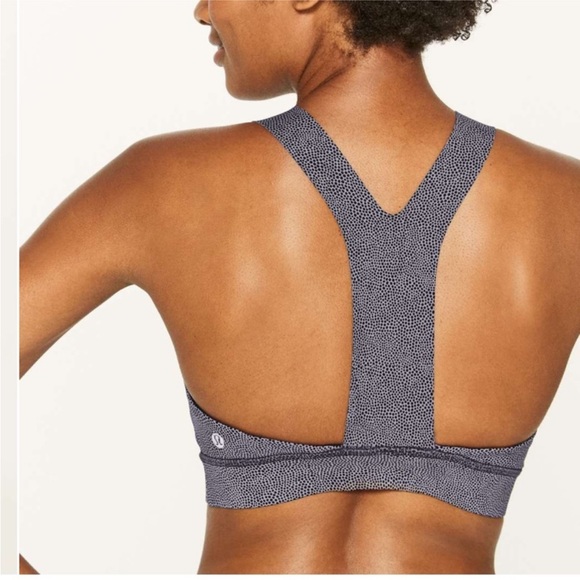 Lululemon Fast & Free Bra (Nulux)
Disperse Dusky Lavender Black Sz 4 - Picture 2 of 7